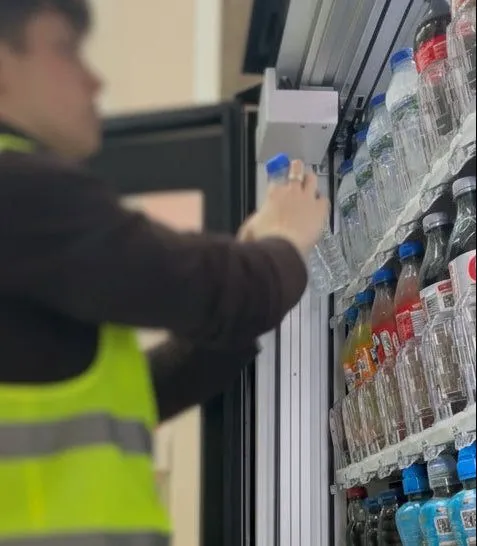Warehouse vending